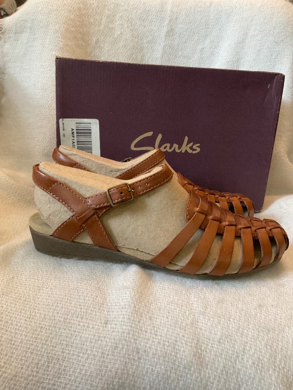 Clarks Jaina Rouge tan sandals Women’s 8M Leather uppers New with Box